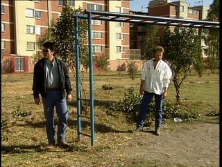 85. Dos Mujeres, Un Camino