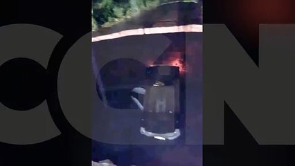 Atenção! Bueiro desaba entre Central Santa Cruz e Espigão Azul e veículo cai em cratera