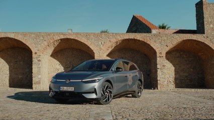 The all-electric Volkswagen ID.7 Tourer Design Preview
