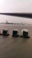 Chaos à Dubaï : Tempête épique transforme l'aéroport en lac et bouleverse la ville !