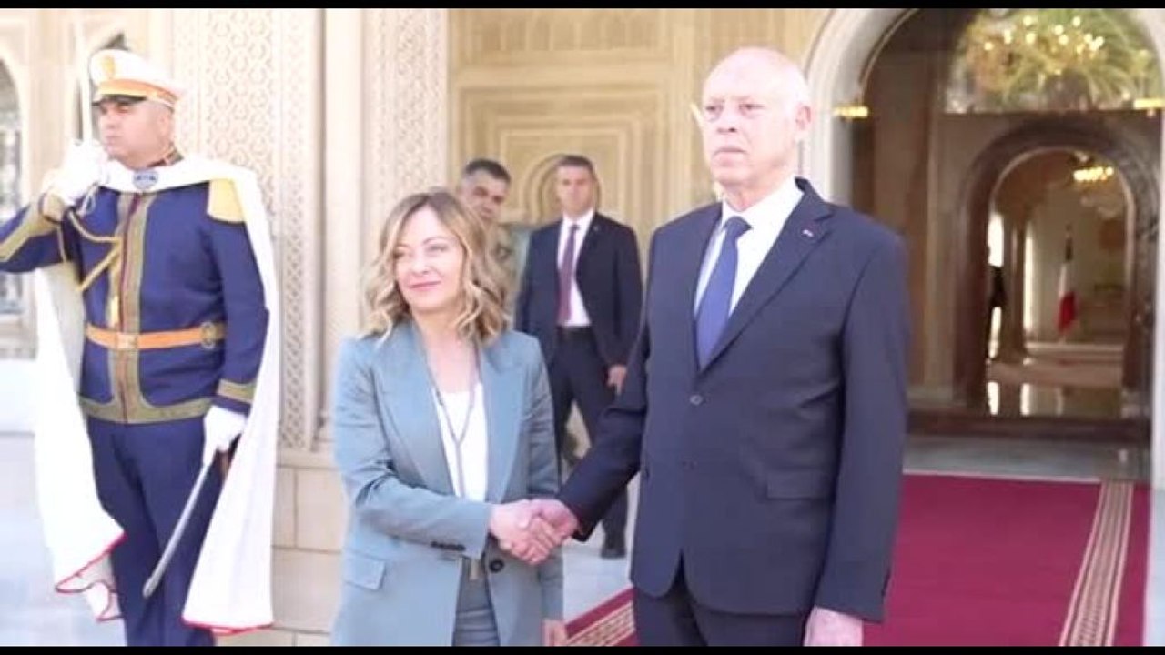 Meloni in Tunisia incontra Saied, al centro Piano Mattei e migranti
