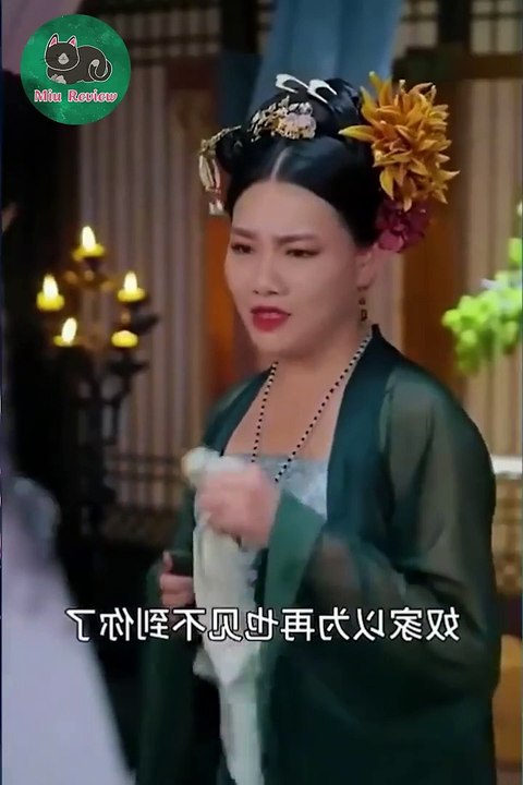 Chàng trai ăn hại xuyên không về làm vị quan tài ba nhả vần như Xuân Diệu - Miu review cổ trang