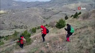 Kırşehirli dağcılar Baran Dağları'nda Türk bayrağı açtı
