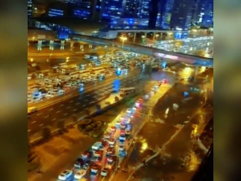 Inusual lluvia en Dubai - Emiratos Árabes Unidos (16/04/2024)