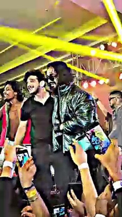 Munawar faruqui with Emiwy bantai