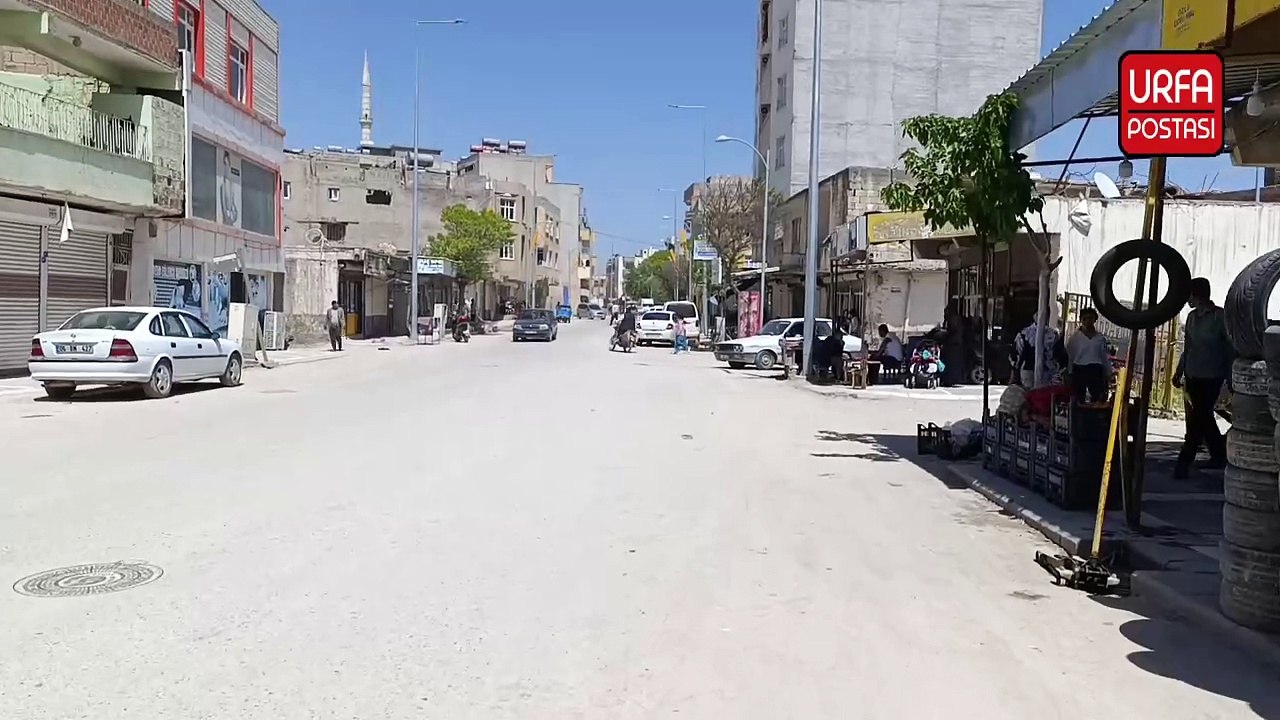 Suruç'ta tozdan esnaf mağdur! Belediye çalışmaları durdu, Şehir merkezi şantiye gibi!