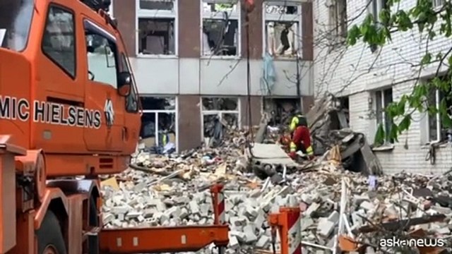 Ucraina, attacco russo su Cernihiv: almeno 13 morti, decine di feriti