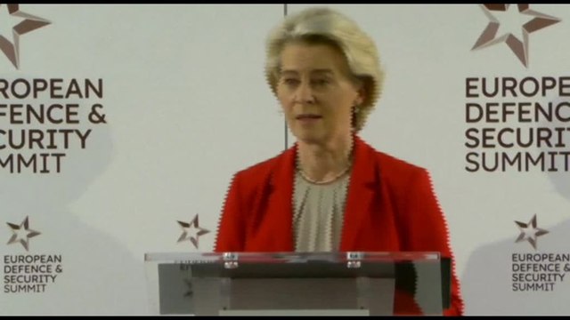 Von der Leyen: l'Europa deve risvegliarsi in materia di difesa