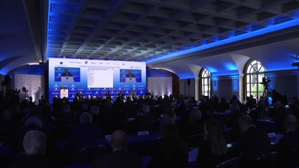 Télécharger la video: Il Sense of Italy e la competitività europea al Forum Confcommercio