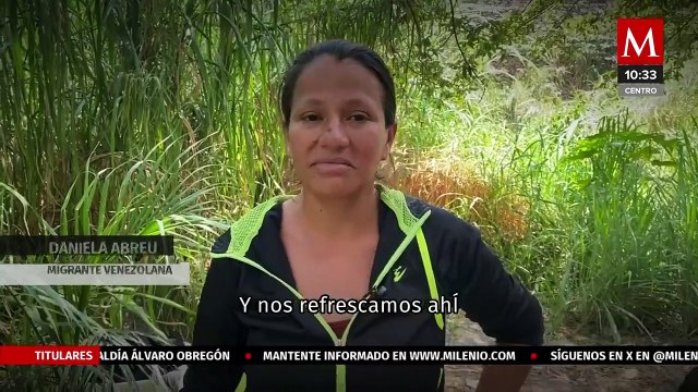 Migrantes buscan refrescarse ante altas temperaturas en Chiapas