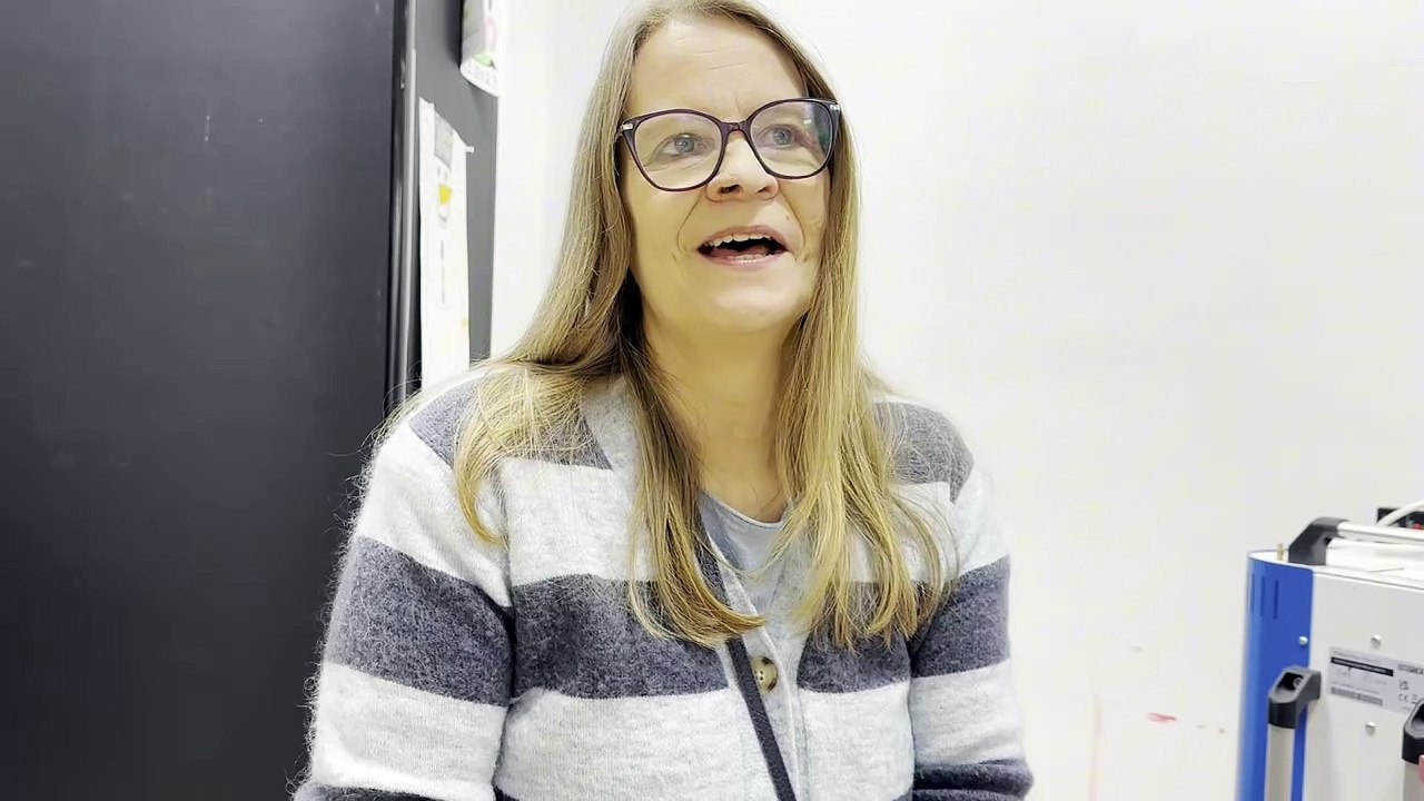 I lost my legs aged 19 due to meningitis but now I’m a clinical psychologist helping others