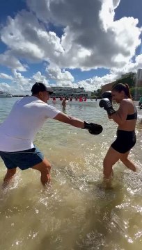 Vereador Kiki Bispo se arrisca no boxe