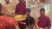 सोने के कंगन से लेकर मंगलसूत्र तक... रामलला के दर्शन करने आई महिला ने रोते- रोते किया दान, Video