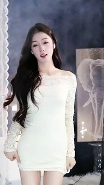 A roundup of the longest-legged beauties on the internet. Here come the beauties, performing sexy dances.