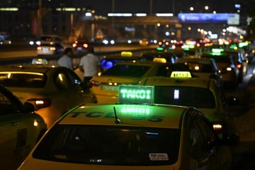 Taksi şoförleri meslektaşlarının öldürülmesine tepki gösterdi