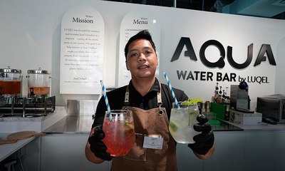 مقهى لشرب الماء فقط في دبي