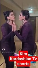 Khud ko tere pas chor atay Hain