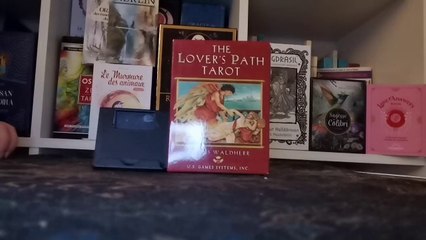 The Lover's path tarot - À la découverte des neuf mondes (tarot, oracle présentation)