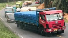 Ramai nya Truck menanjak di bukit kodok