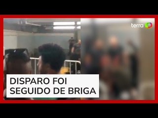Bombeiro atira em passageiro que pulou catraca do metrô em São Paulo