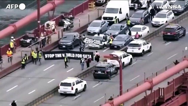 San Francisco, manifestanti pro-Gaza bloccano il Golden Gate