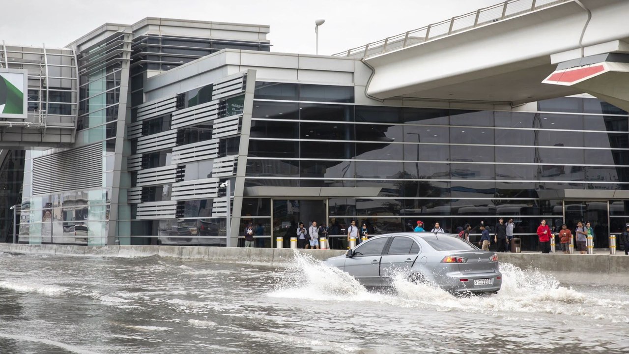Dubaï inondé : les pluies torrentielles liées à la manipulation des nuages ?
