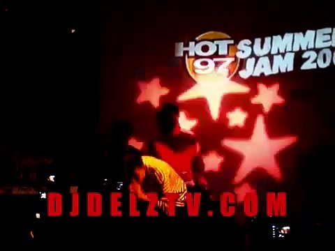 DJ DELZ BACKSTAGE WITH BUN B & DRAKE IN NYC