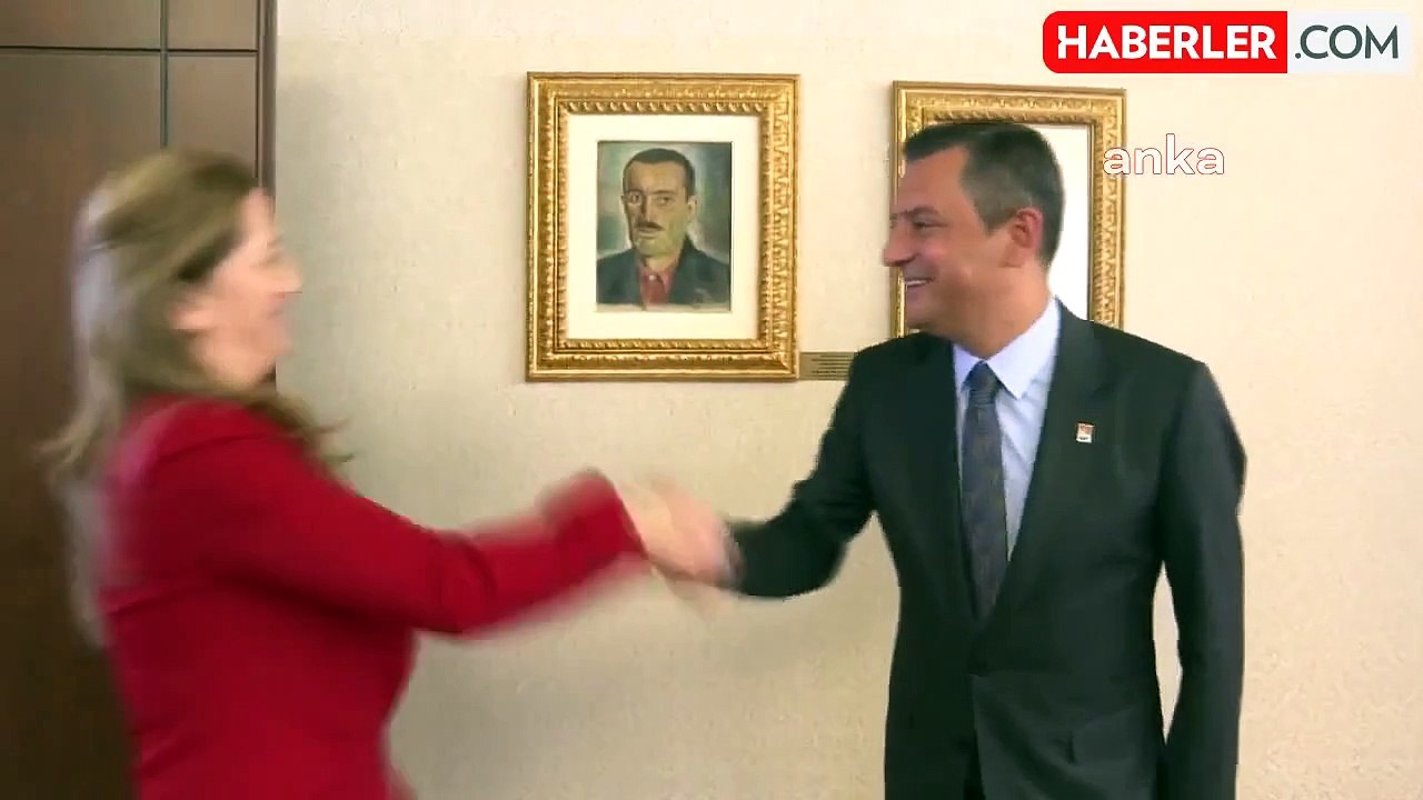 CHP Genel Başkanı Özgür Özel, DİSK heyetini kabul etti