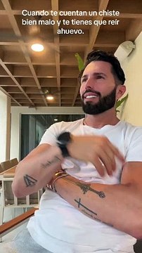 Poncho de Nigris reacciona al tema de Kimberly Flores