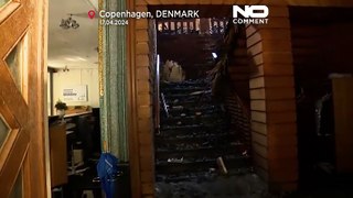 NO COMMENT: Así ha quedado la histórica Bolsa de Copenhague tras el devastador incendio