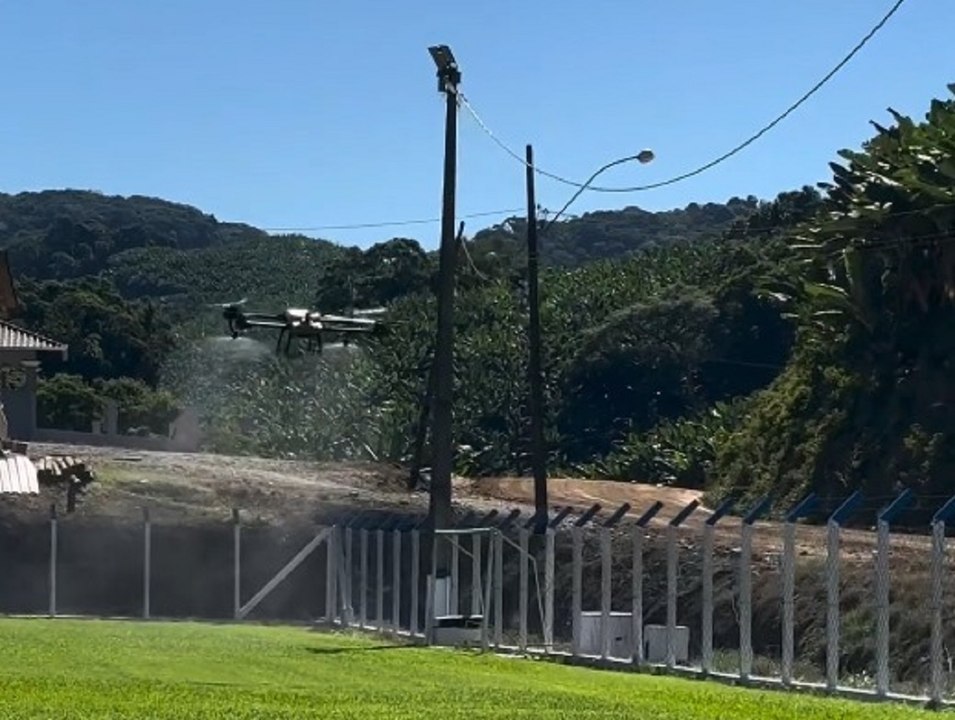 Drones aplicam produto-teste para controle do maruim em Luiz Alves