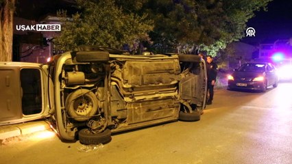 Uşak'ta trafik kazasında karı koca yaralandı