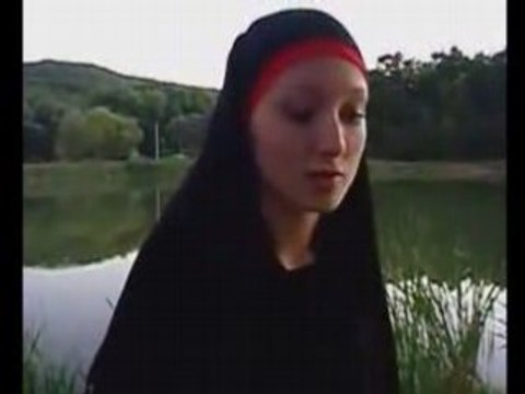 European girl telling how she converted to ISLAM.