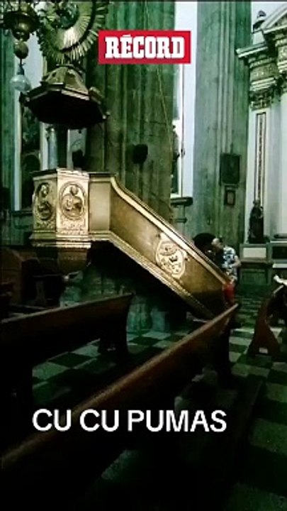 DON BETO HACE EL “CU, CU, PUMAS” EN UNA IGLESIA...