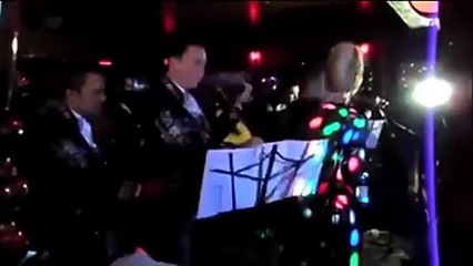 Lady Gaga canta con mariachi