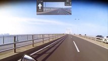 VIDEO: Este casco inteligente tiene una cámara en la parte trasera que permite una visión de 360°