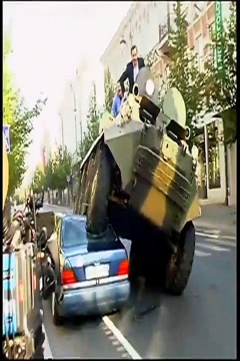 Alcalde toma al toro por los cuernos