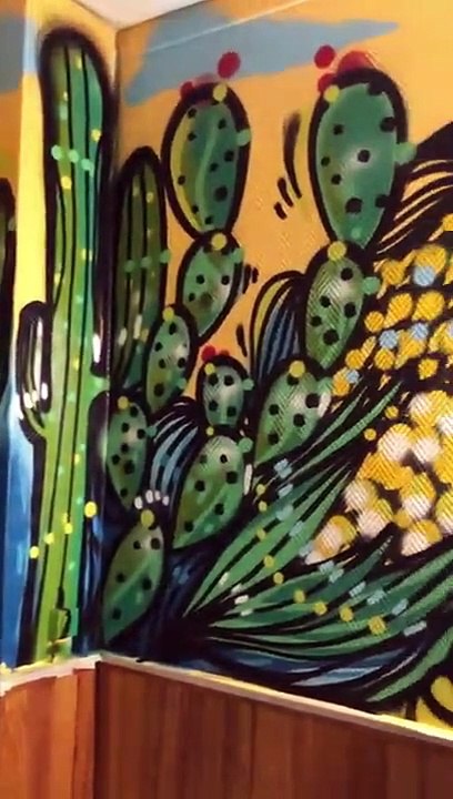 Czar Kandinsky muestra mural