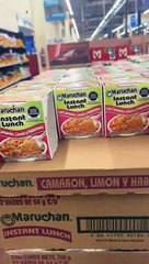 Viralizan cartera con huevos podridos y gusanos en Walmart de Plaza Galerías Tijuana