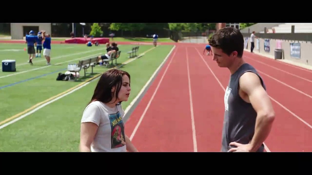 The DUFF - Movie Trailer HD (Mae Whitman, Bella Thorne, Robbie Amell)