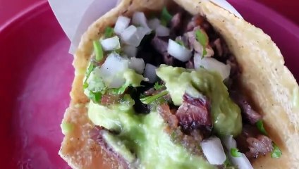 "Una Mordida Tacos Tecate": El Amigo Dumas