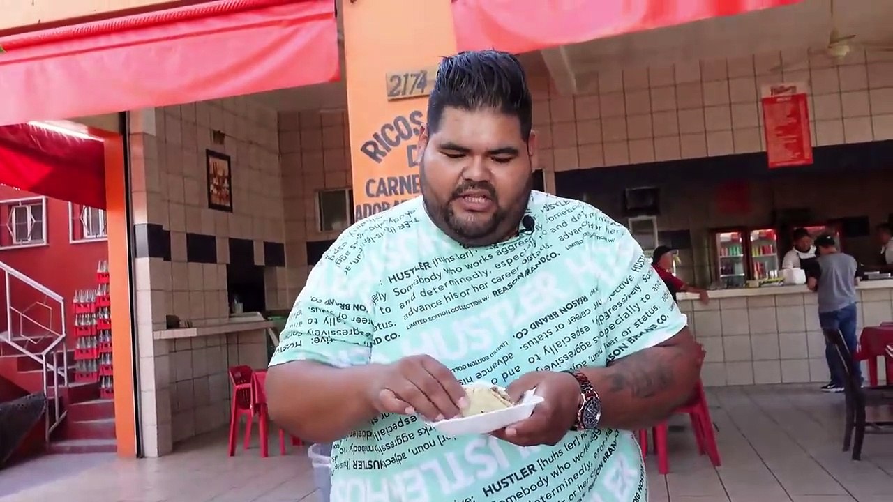 "Una Mordida Tacos Tijuana": Tacos El Poblano