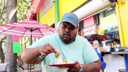 "Una Mordida Tacos Tijuana": Mariscos Hidalgo