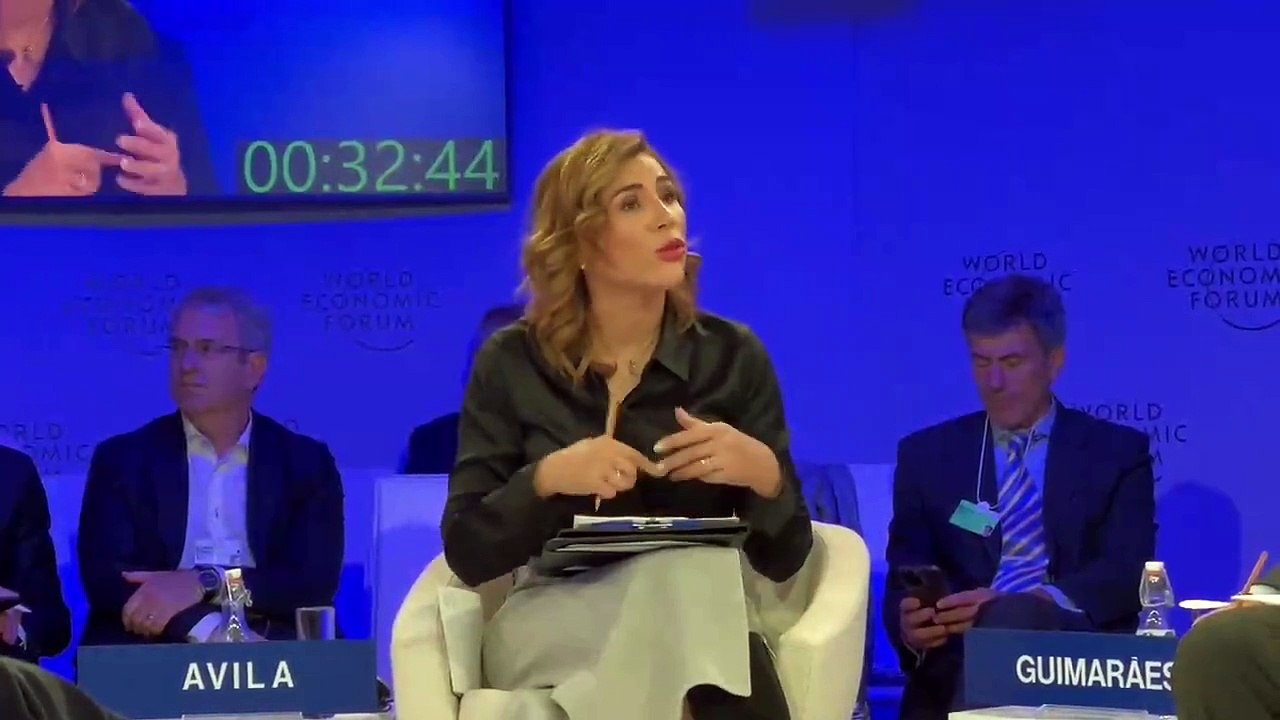 Participa gobernadora de Baja California Marina del Pilar, en Foro Económico de Baja California