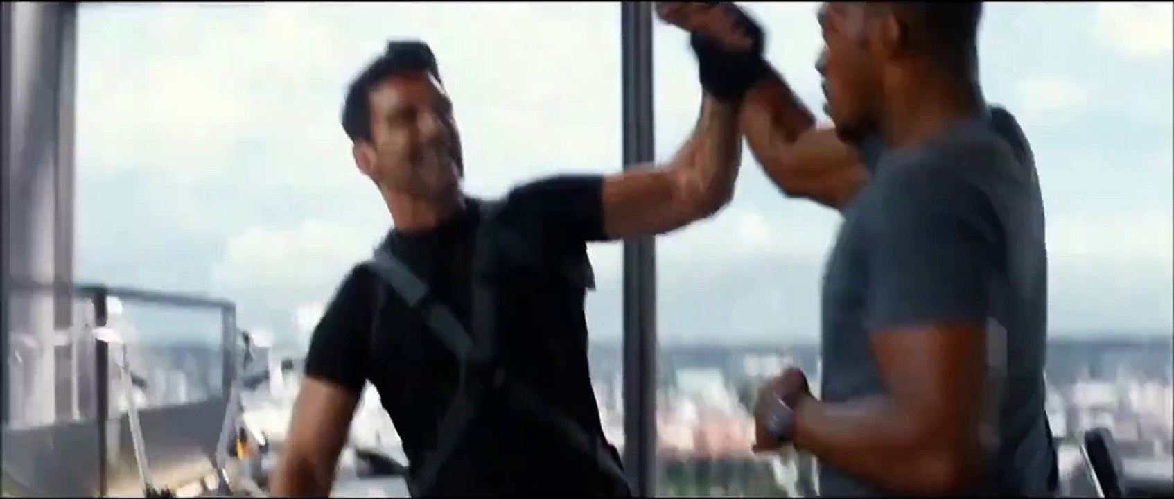 Capitán América: El Soldado del Invierno - Clip - Crossbones vs The Falcon