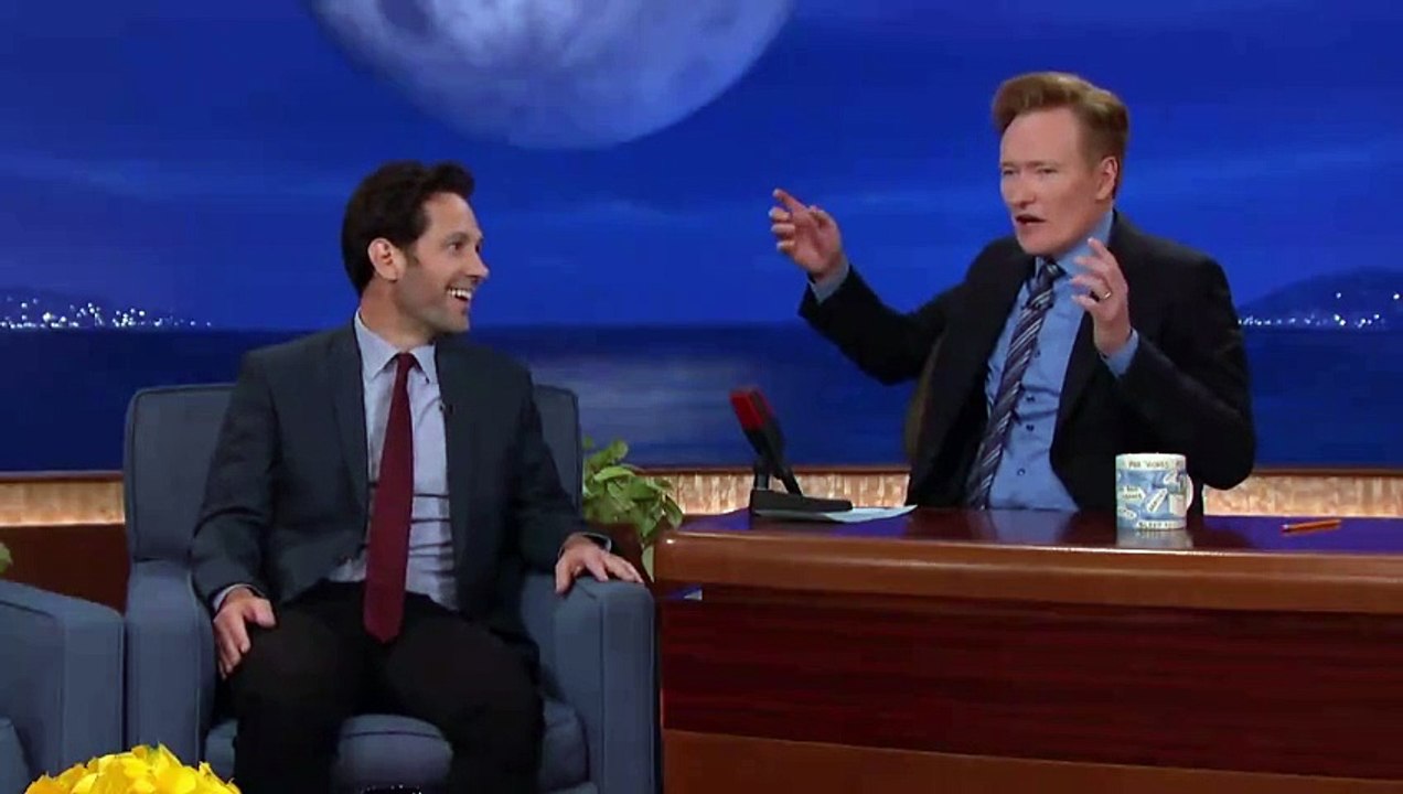 Paul Rudd le juega una pequeña broma a Conan O'Brien