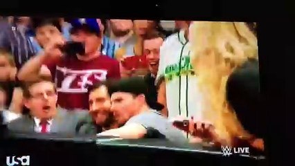 Stephen Amell vs Stardust