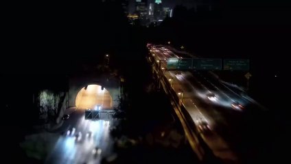 Fear The Walking Dead -  Trailer 'Lights Out LA'