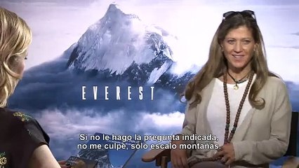 Karla Wheelock conversa con Emily Watson