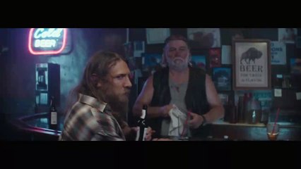 Arnold Schwarzenegger vs las estrellas de la WWE